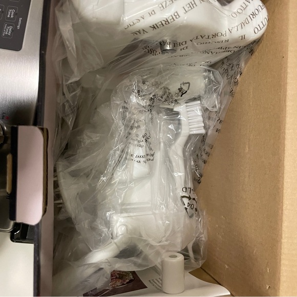 New unused Paderno World Cuisine 6-Blade Vegetable Slicer/Spiralizer - Picture 5 of 8